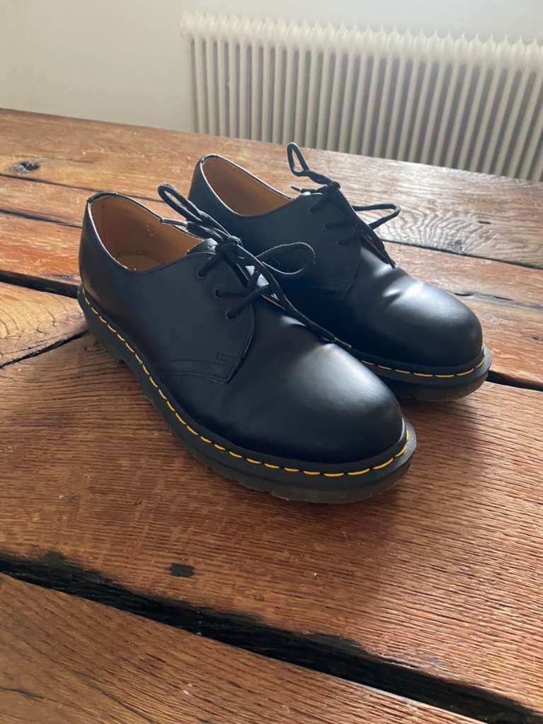 Dr martens hotsell 41 eu