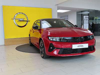 Opel Astra Gebrauchtwagen oder Neuwagen kaufen - willhaben