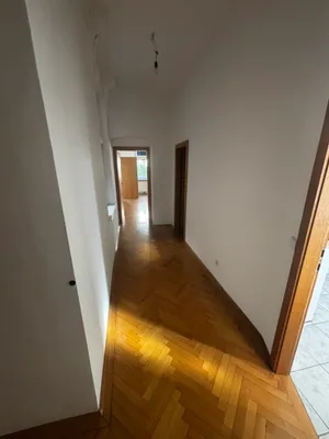 Alt Bau Wohnung im 5. Bezirk – Bild 3