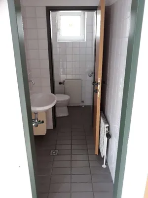5-Zimmer-Gewerbeimmobilie mieten in Kirchdorf an der Krems – 121 m², € 957 – Bild 5 von 9