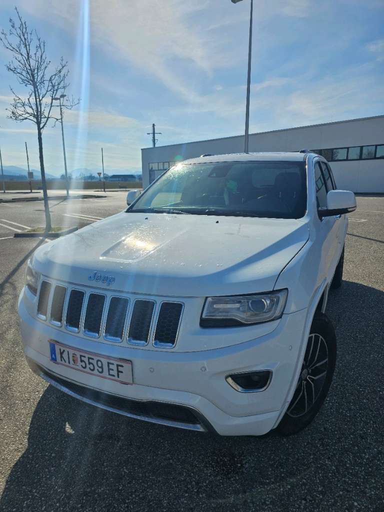 Jeep Grand Cherokee 3.0 CRD   Overland SUV / Geländewagen