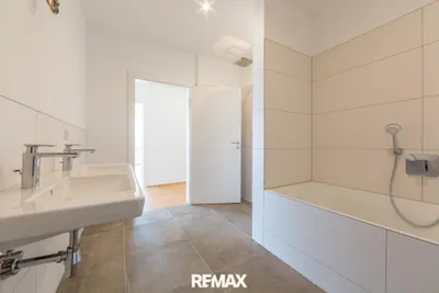 4-Zimmer-Wohnung kaufen in Gmunden – 107,05 m², € 898.500 – Bild 2 von 7