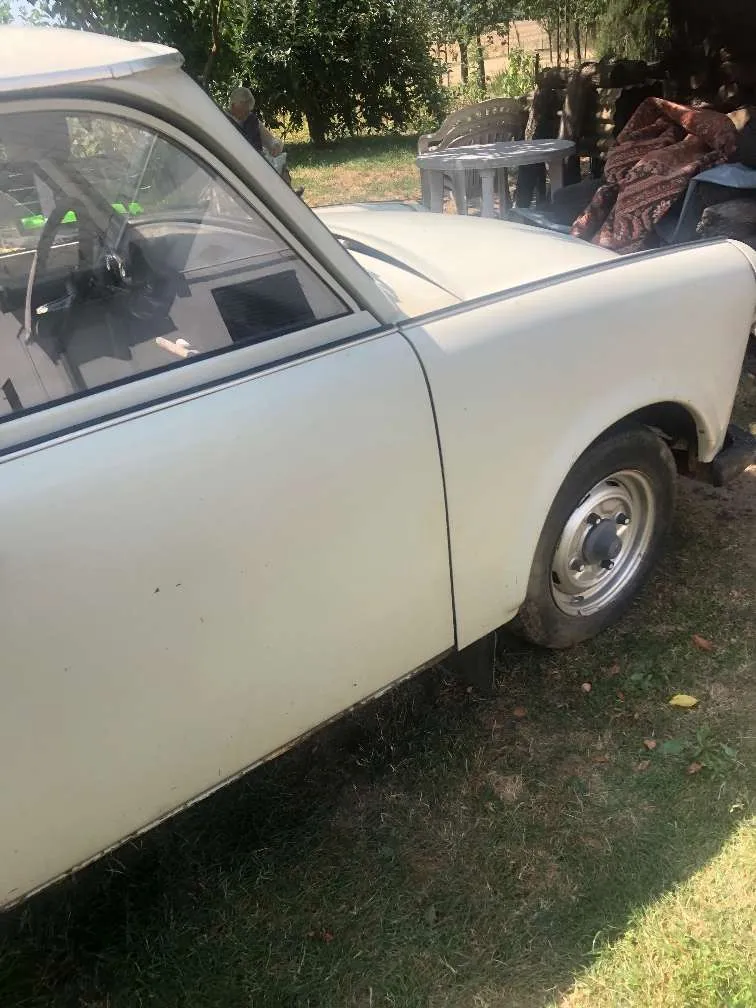 Trabant 601 1983 photo 3
