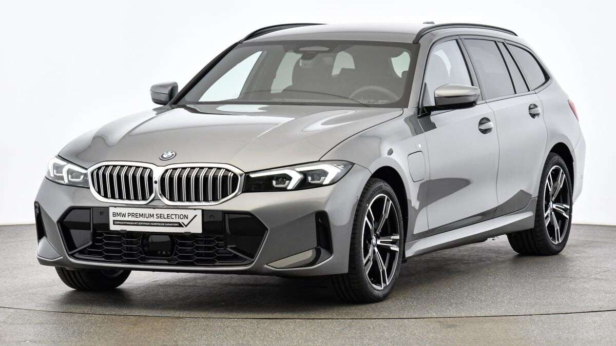 BMW 3er-Reihe 330e xDrive