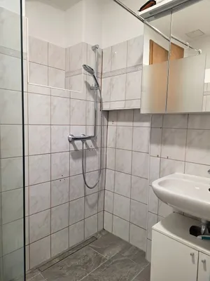2-Zimmer-Wohnung mieten in Leoben – 69 m², € 947 – Bild 8 von 9