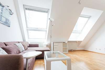 U1 Alte Donau, UNO City - helle Dachgeschosswohnung – Bild 2