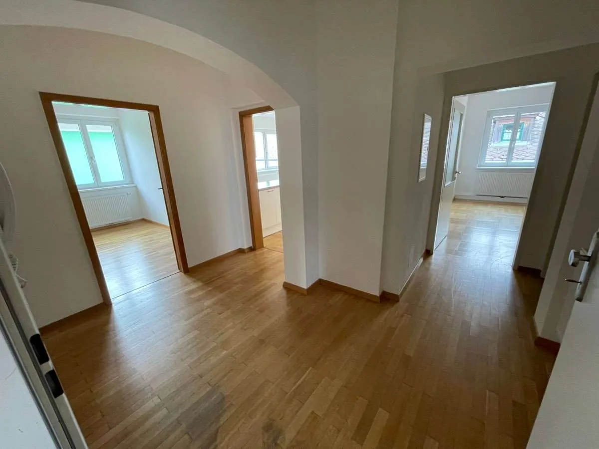 Sehr helle, freundliche 74 m² Zweizimmer Wohnung - Ansicht 3