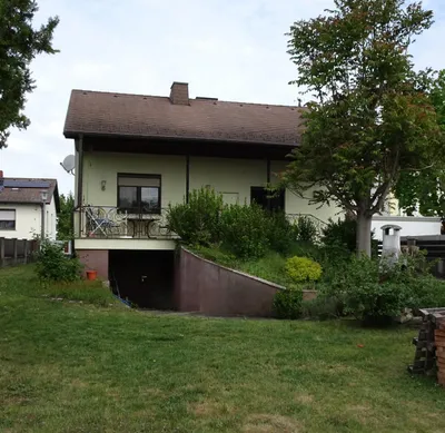 Haus kaufen in Gänserndorf – 136 m², € 295.000 – Bild 1 von 5