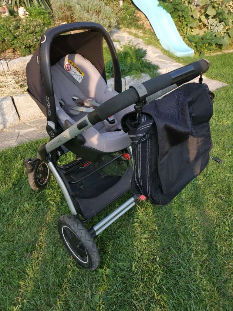 Kinderwagen mit vielen online Zubehör