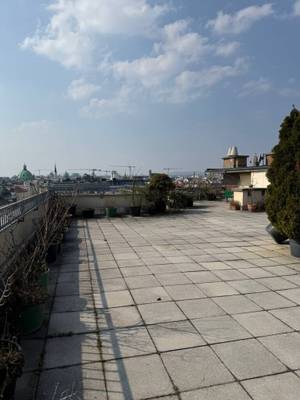 Exklusive 100m² Wohnung mit 2 Balkonen im Herzen Wiens, 2. Etage, EUR3.100 Miete – Bild 3