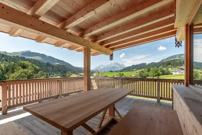 8-Zimmer-Haus kaufen in Kitzbühel – 351 m², € 3.580.000 – Bild 3 von 11