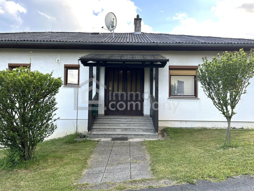 Schöner Bungalow mit guter Verkehrsanbindung nahe Heiligenkreuz - Ansicht 3