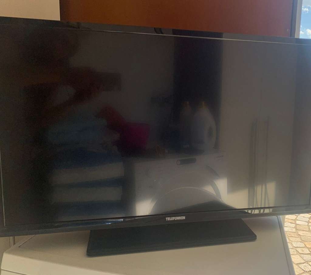 Telefunkenxf32b301LCD-Fernseher