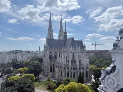 10-Zimmer-Wohnung kaufen in Wien – 320,77 m², € 3.650.000 – Bild 2 von 12