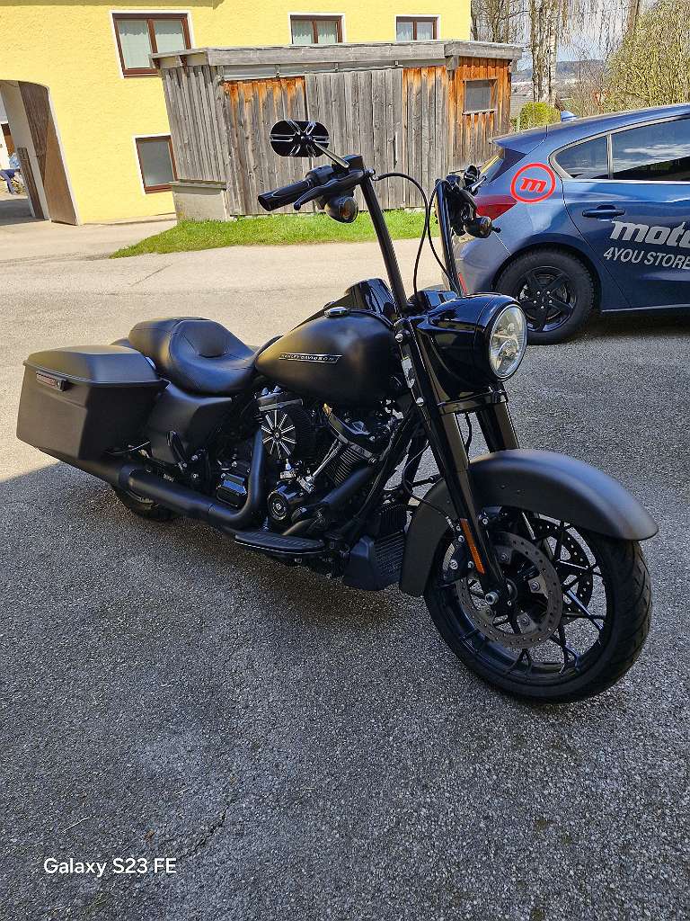 Harley-Davidson Road King FLHRXS Road King Special ( Eventuell Tausch gegen Low Rider ST mit Wertausgleich ) Tourer