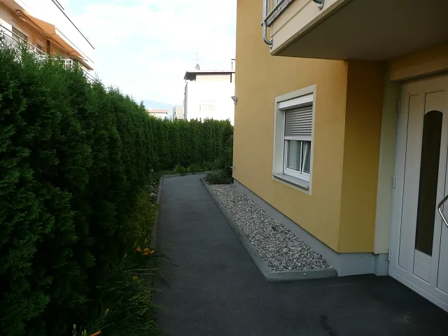 Sonnige 3-Zimmer-Wohnung 84m² mit großem Balkon 15m², Kellerabteil und Tiefgaragenplatz in Zirl Tirol, Innsbruck - Land, Zirl, Schaferweg 11 - Widok 2