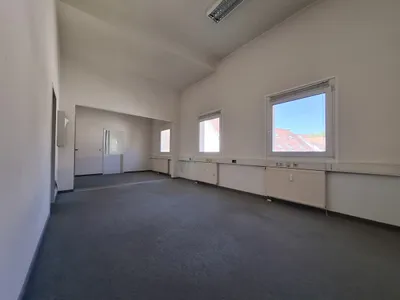 3-Zimmer-Gewerbeimmobilie mieten in Steyr – Bild 4 von 12
