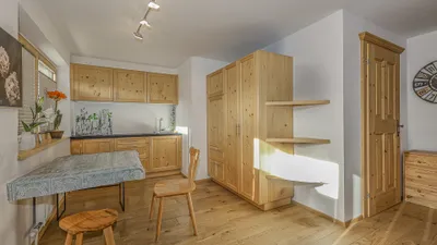 17-Zimmer-Gewerbeimmobilie kaufen in Kitzbühel – 373 m², € 4.390.000 – Bild 8 von 29