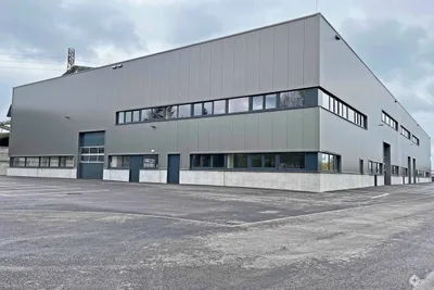 Gewerbeimmobilie kaufen in Salzburg-Umgebung – 2 820 m² – Bild 2 von 9