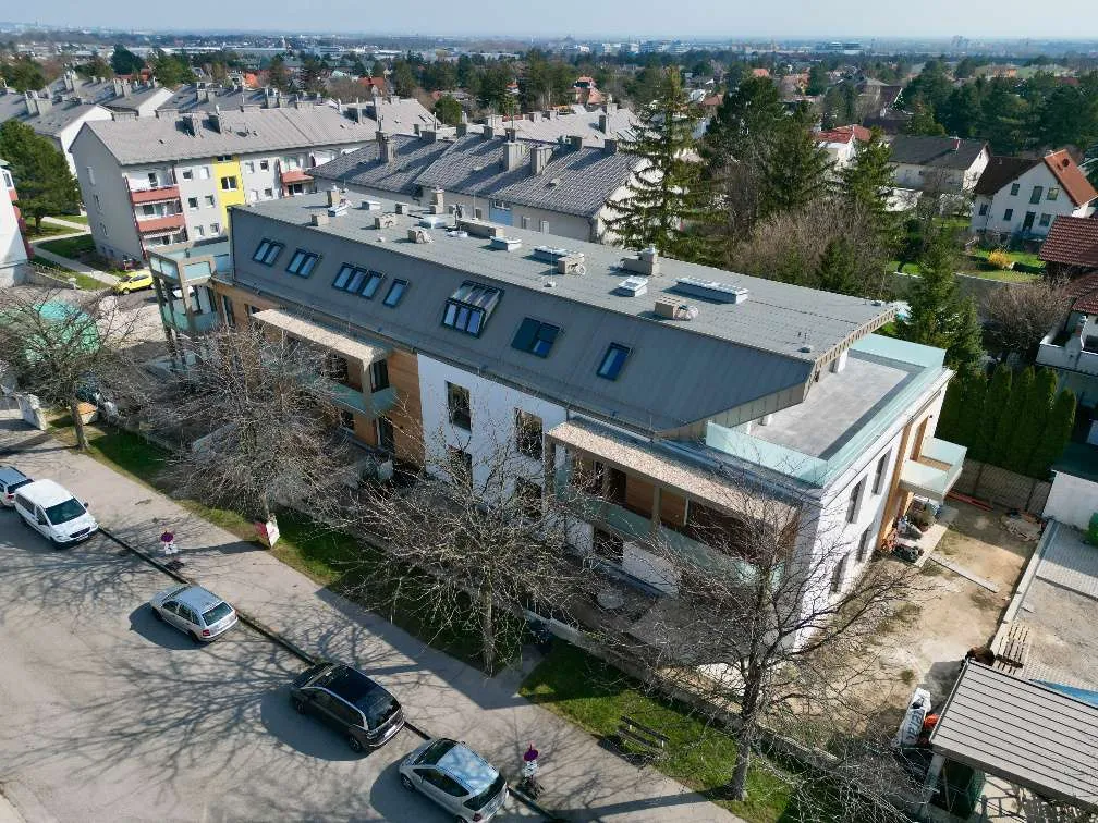 Provisionsfreie & unbefristete 2-Zimmer-DG-Wohnung in Perchtoldsdorf | 74 m² | 2,80 m Raumhöhe - Ansicht 2