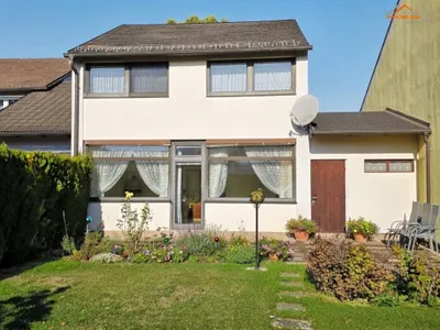5-Zimmer-Haus kaufen in Neunkirchen – 88 m², € 225.000 – Bild 1 von 25