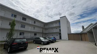 2-Zimmer-Wohnung mieten in Gmunden – 49 m², € 787 – Bild 1 von 13