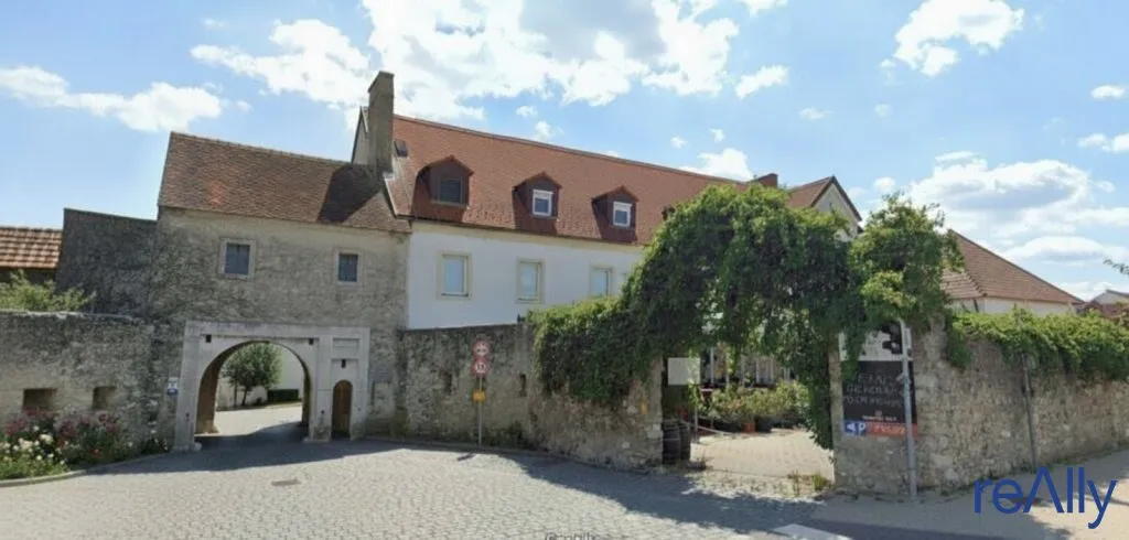 Voll ausgestatteter Gasthof in Purbach mit Eventlocation, Gästezimmern und Ausbaupotenzial - Ansicht 2