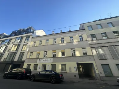 Gewerbeimmobilie mieten in Wien – 399 m², € 12