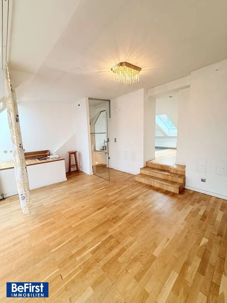 Einzigartige Gelegenheit: Traumhaftes Mehrfamilienhaus in eleganter Lage von Gersthof - Widok 2