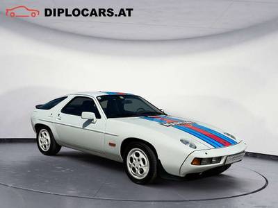 Porsche 928 S Martini Racing