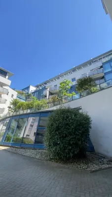 3-Zi. -Wohnkomfort-Aussenfläche-Wellnessangebot (Pool, Garten, Dampfbad, Sauna, Fitness), Fahrradräume, Keller, Garage