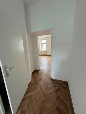 Immobilie kaufen in Wien – 1 300 m², € 2.900.000 – Bild 2 von 3