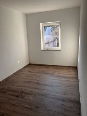 4-Zimmer-Wohnung mieten in Sankt Pölten Land – 90 m², € 900 – Bild 12 von 16