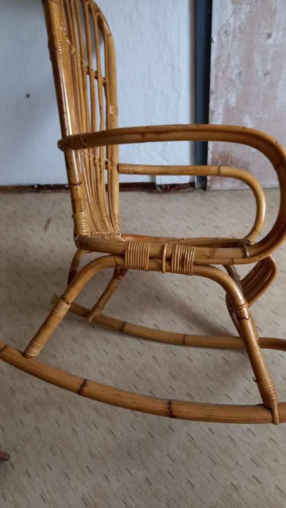 Schaukelstuhl Bambus Rattan,  50,- (4223 Katsdorf) - willhaben