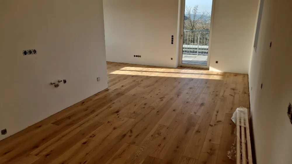 ATTRAKTIVE NEUBAU-2 RAUM MIETWOHNUNG AM RANDE DES BISCHOFSWALDS – pohled 2
