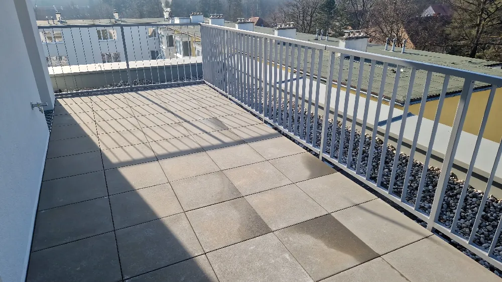 ATTRAKTIVE NEUBAU-2 RAUM MIETWOHNUNG AM RANDE DES BISCHOFSWALDS - Widok 2