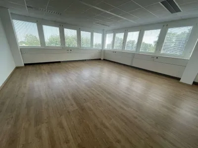 10-Zimmer-Gewerbeimmobilie mieten in Baden – 369 m², € 5.280 – Bild 8 von 14