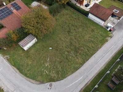 Grundstück kaufen in Mödling – 702 m², € 275.000 – Bild 2 von 2
