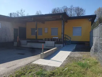 Gewerbeimmobilie mieten in Sankt Pölten Land – 332 m², € 2.420
