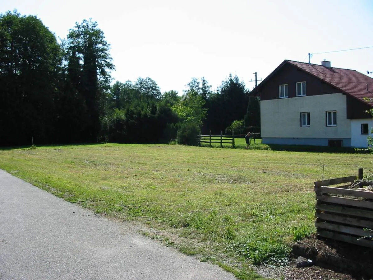 Sonniger Baugrund ohne Bauzwang in Mattighofen - Widok 2