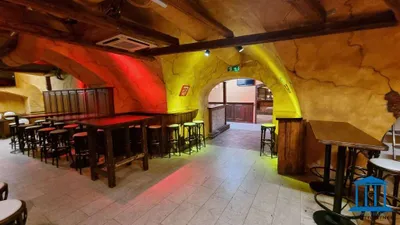 Gewerbeimmobilie mieten in Wiener Neustadt – 316 m², € 2.413 – Bild 2 von 31