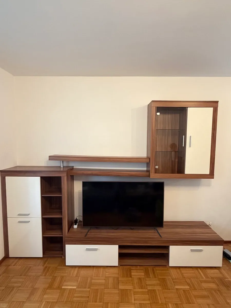 Gebrauchte Wohnwand, € 50,- (8732 Seckau)