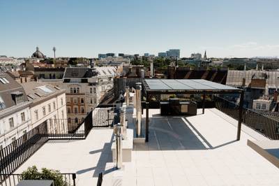 EXKLUSIVER ERSTBEZUG: LUXUS-PENTHOUSE MIT PRIVATER DACHTERRASSE & WIENBLICK IM BOTSCHAFTSVIERTEL
