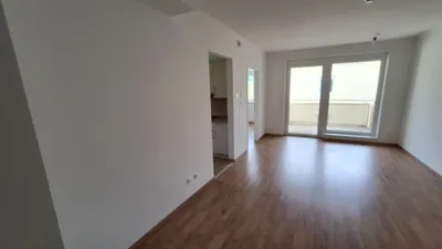 3-Zimmer-Wohnung mieten in Neunkirchen – 73,11 m², € 998 – Bild 2 von 9