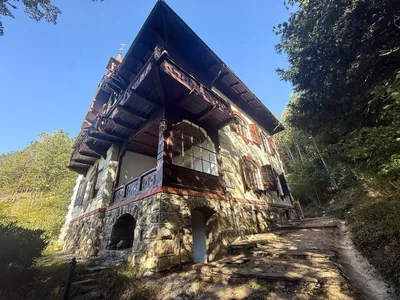 11-Zimmer-Haus kaufen in Neunkirchen – 329 m², € 785.000 – Bild 2 von 17