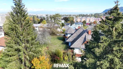 7-Zimmer-Haus kaufen in Klagenfurt – 345 m², € 895.000 – Bild 4 von 28