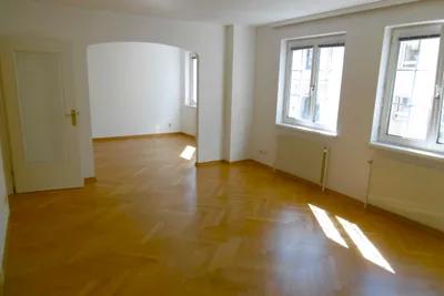 Top sanierte 4 Zimmer in Gersthof – Bild 2
