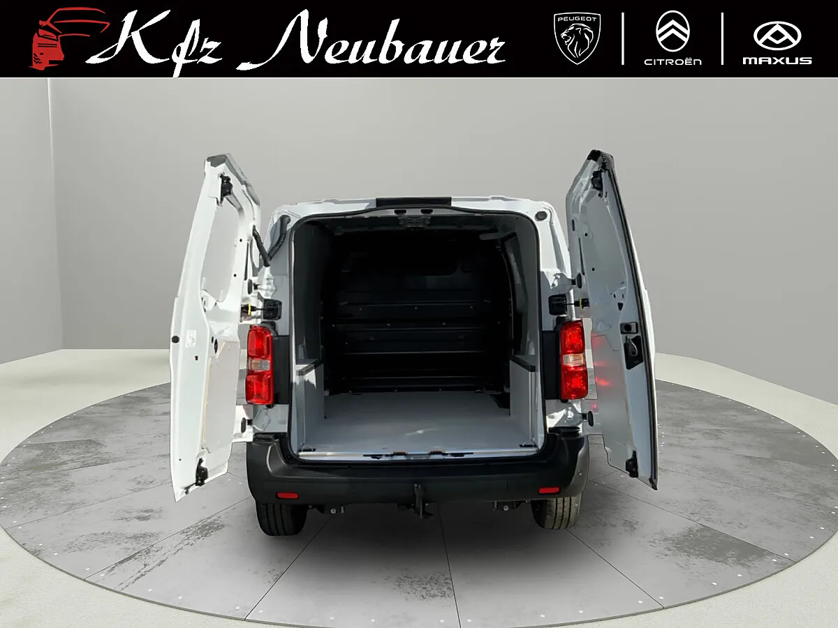 Fiat Scudo M L2 BlueHDi 150 EAT8 Netto €27.075 Transporter / Kastenwagen – Bild 6
