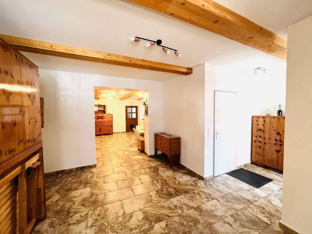 Wiener Stadthaus bei Schönbrunn - Airbnb-Nutzung & attraktives Entwicklungspotenzial mit Baubewilligung - Ansicht 2