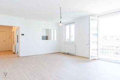 Privat: Helle DG-Wohnung mit West-Terrasse und Weitblick in zentraler und dennoch ruhiger Hoflage – Bild 2